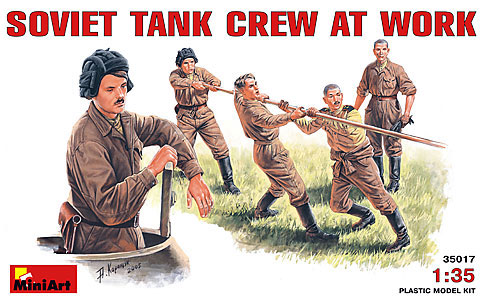 SOV TANK CREW AT WORK